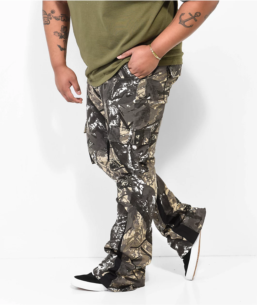 EPTM Hunter Camo & Black Flare Pants - Image 8
